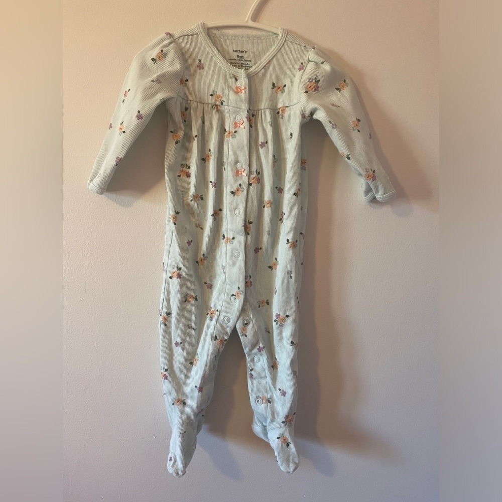 Baby girl floral sleeper 9m